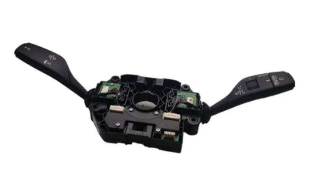 Chave de seta BMW M5 - comandos de coluna e funções integradas