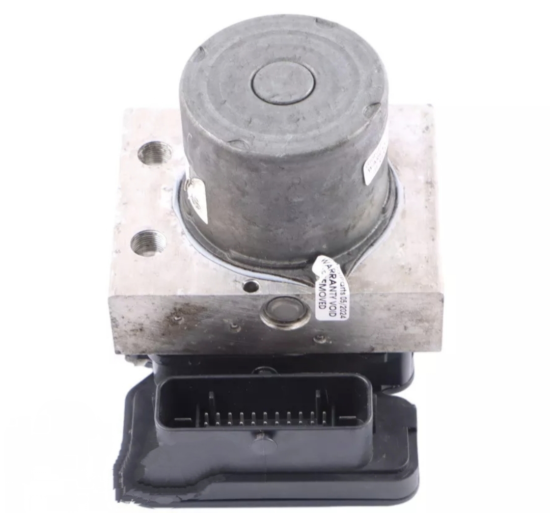 Módulo ABS Mercedes-Benz visto pela parte traseira